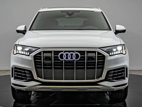Certified 2023 Audi Q7 3.0T Premium w/ Convenience Package AWD/4WD image 2