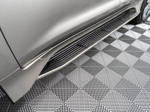 Used 2016 Lexus LX 570 4WD w/ Luxury Package image 30