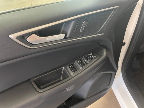 Used 2024 Ford Edge SEL w/ Convenience Package AWD/4WD image 11
