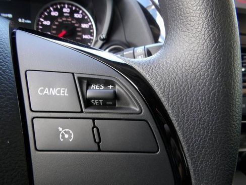 New 2024 Mitsubishi Eclipse Cross LE image 28