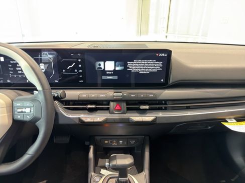 New 2026 Kia K4 GT-Line image 16