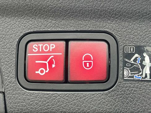 Certified 2025 Mercedes-Benz GLE 350 4MATIC image 11