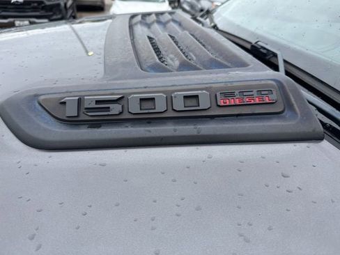 Used 2021 RAM 1500 Limited w/ Night Edition image 8