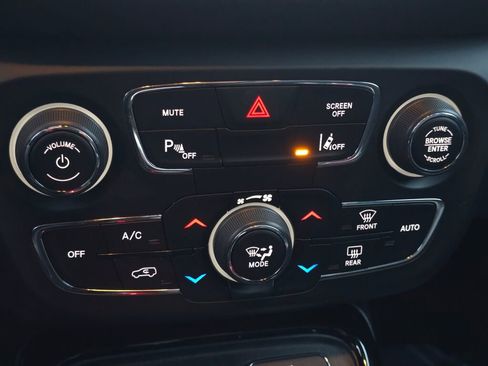 Used 2018 Jeep Compass Limited w/ Navigation Group image 23