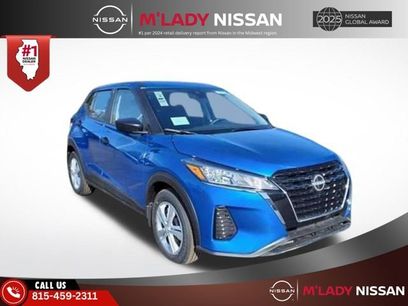 New 2025 Nissan Kicks Play S