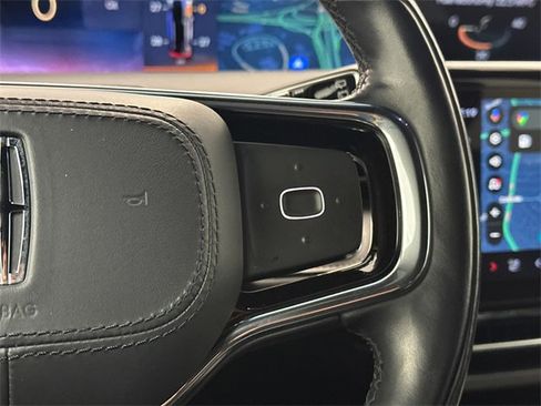 Used 2024 Lincoln Nautilus Premier w/ Jet Appearance Package image 21