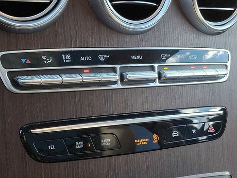 Used 2021 Mercedes-Benz GLC 300 GLC 300 image 13