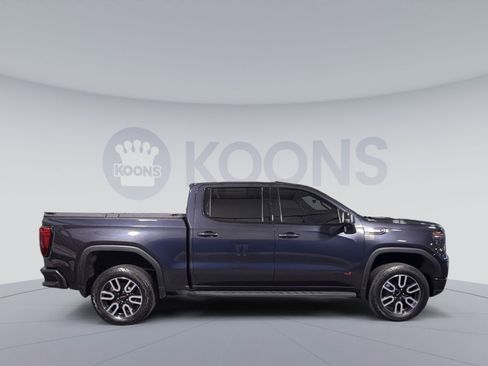Used 2023 GMC Sierra 1500 AT4 w/ AT4 Premium Package AWD/4WD image 8