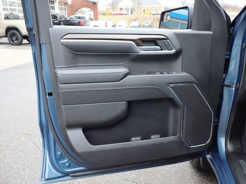 Used 2024 GMC Sierra 1500 Elevation image 9