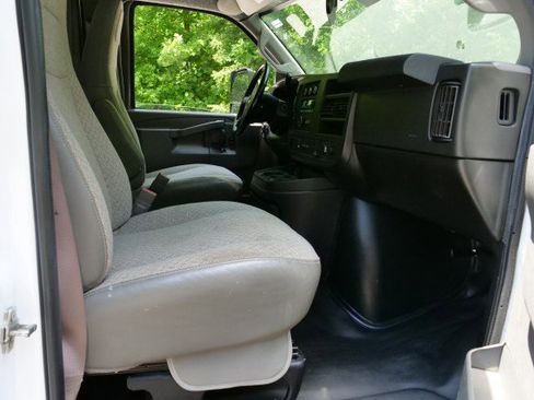 Used 2021 Chevrolet Express 4500 Extended w/ Power Convenience Package RWD image 30