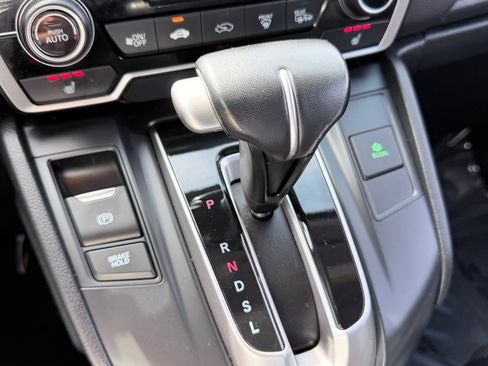 Used 2018 Honda CR-V Touring image 32