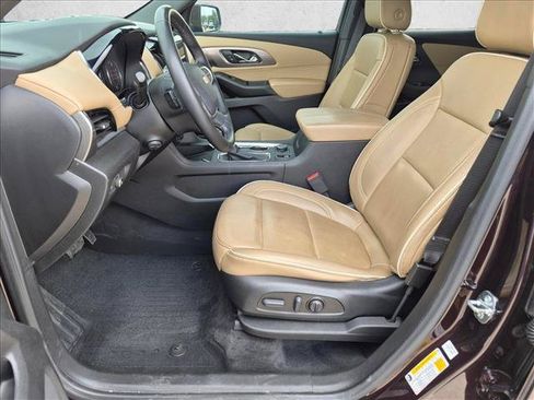 Used 2023 Chevrolet Traverse Premier w/ LPO, Floor Liner Package AWD/4WD image 15