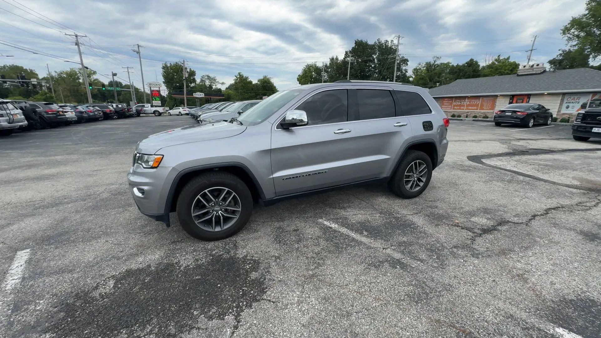 Used 2018 Jeep Grand Cherokee Limited AWD/4WD image 5