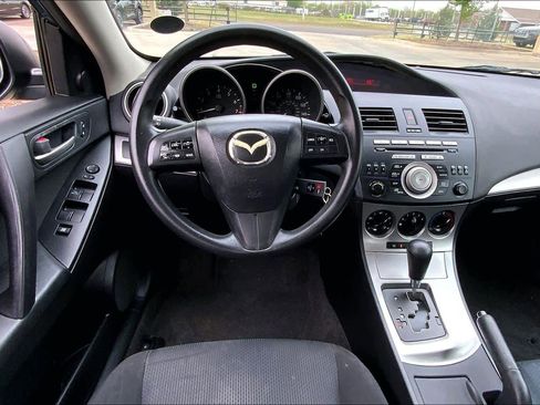Used 2011 MAZDA MAZDA3 i Touring image 5