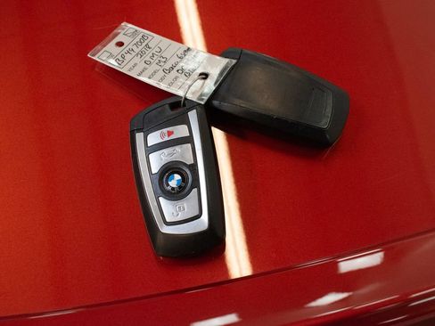 Used 2018 BMW M3 RWD image 24