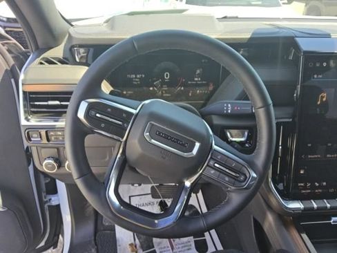 Used 2026 GMC Yukon XL Denali RWD image 5