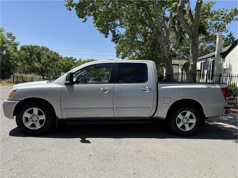 Used 2004 Nissan Titan SE w/ (Pop) Se Popular Pkg W/Bench RWD image 5