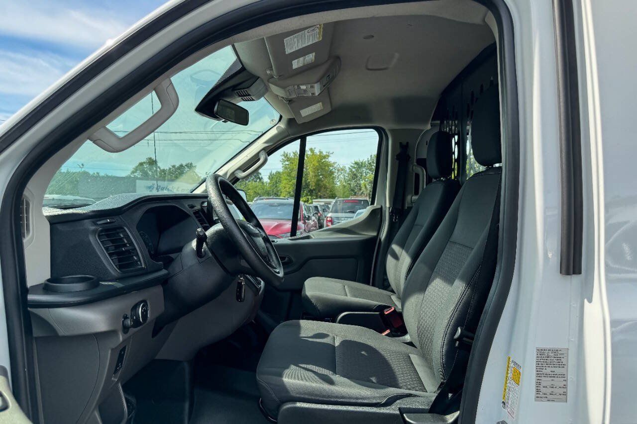 Used 2025 Ford Transit 250 Low Roof w/ Exterior Upgrade Package RWD image 17