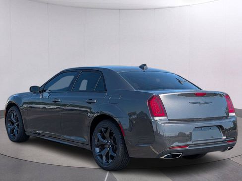 Used 2023 Chrysler 300 Touring L w/ Comfort Group RWD image 3