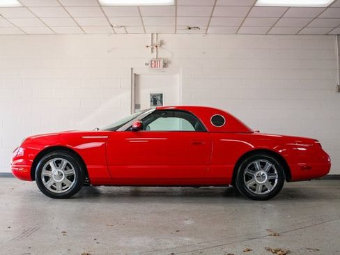 Used 2005 Ford Thunderbird image 3