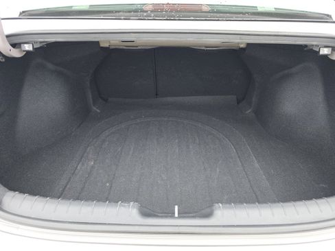 Used 2025 Hyundai Elantra SEL image 17