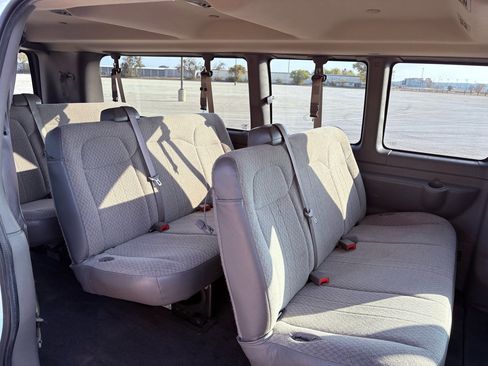 Used 2016 Chevrolet Express 3500 LT w/ LT Preferred Equipment Group image 14