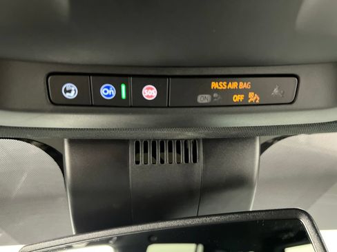 Used 2025 Chevrolet Suburban Z71 AWD/4WD image 74