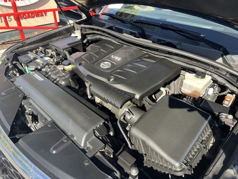 Used 2018 Nissan Armada SL w/ Premium Package image 45