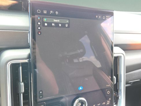 Used 2025 GMC Yukon Denali image 22