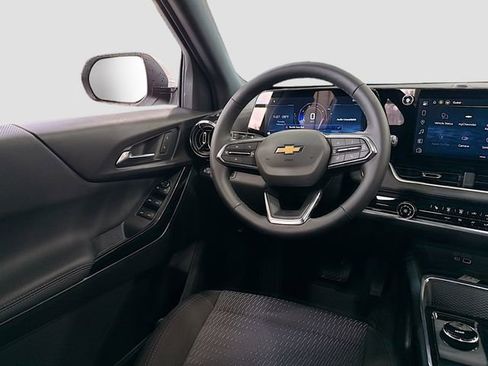New 2026 Chevrolet Equinox LT w/ Safety and Technology Package FWD image 24