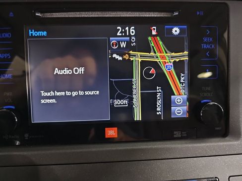 Used 2015 Toyota Sienna Limited Premium FWD image 24