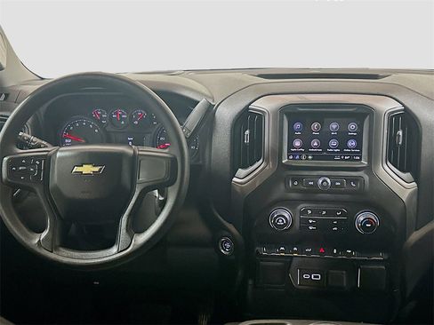 Used 2025 Chevrolet Silverado 1500 Custom image 18
