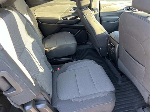 Used 2023 Chevrolet Traverse LT w/ Midnight/Sport Edition image 20