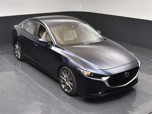 Used 2019 MAZDA MAZDA3 Sedan w/ Select Package image 39