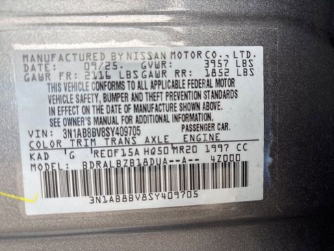 Used 2025 Nissan Sentra S FWD image 13