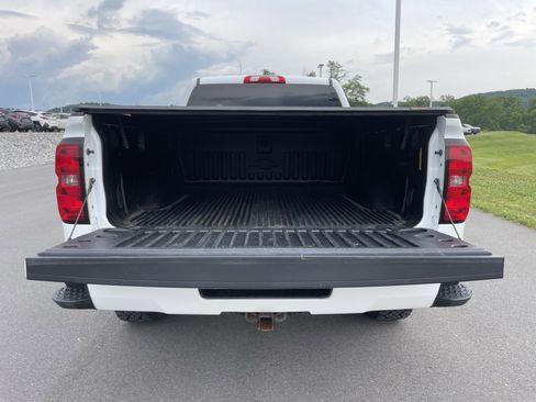 Used 2017 Chevrolet Silverado 1500 LT w/ All Star Edition AWD/4WD image 5