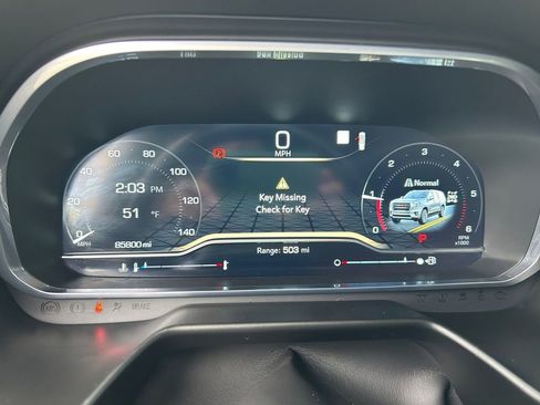 Used 2022 GMC Yukon XL SLE image 16