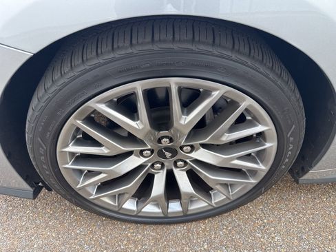 Used 2025 Ford Mustang GT Premium image 14