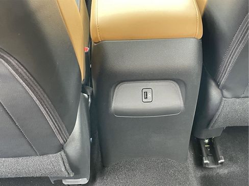 Used 2023 Nissan Sentra SV w/ SV Premium Package image 16