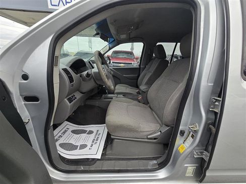 Used 2019 Nissan Frontier SV image 22