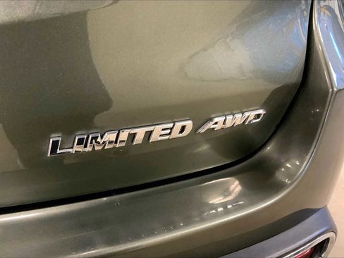 Used 2018 Toyota Highlander Limited Platinum w/ Carpet Mat Package (TMS) image 11