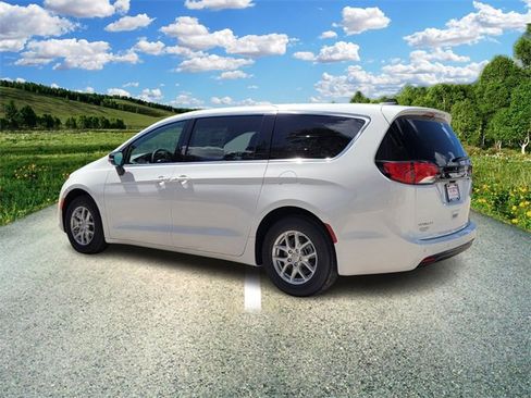 New 2026 Chrysler Voyager LX image 3