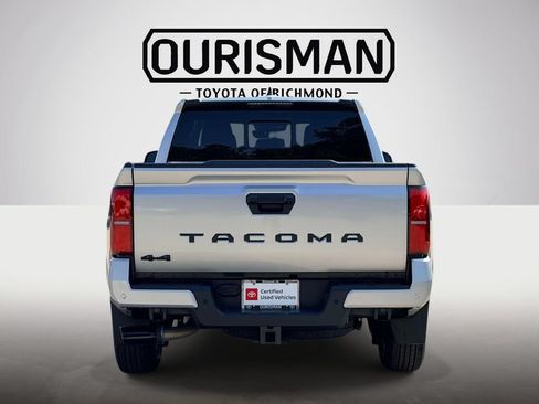 Certified 2024 Toyota Tacoma SR5 AWD/4WD image 21