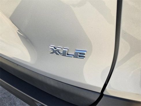 Used 2023 Toyota RAV4 XLE image 6