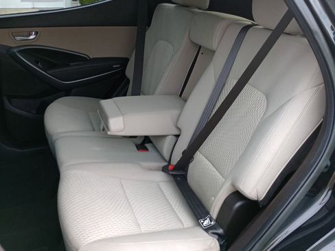 Used 2017 Hyundai Santa Fe Sport image 17