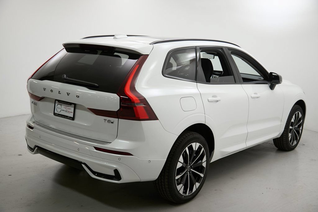 New 2026 Volvo XC60 T8 Plus w/ Climate Package AWD/4WD image 9