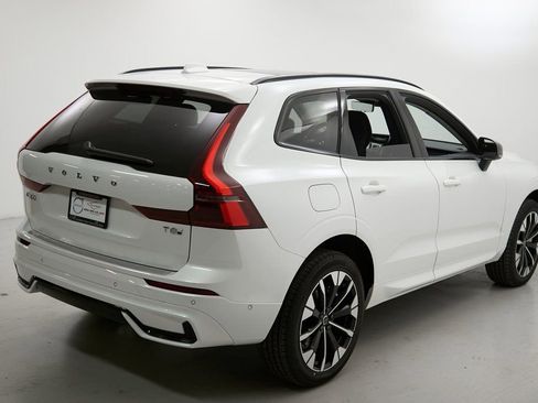 New 2026 Volvo XC60 T8 Plus w/ Climate Package image 9