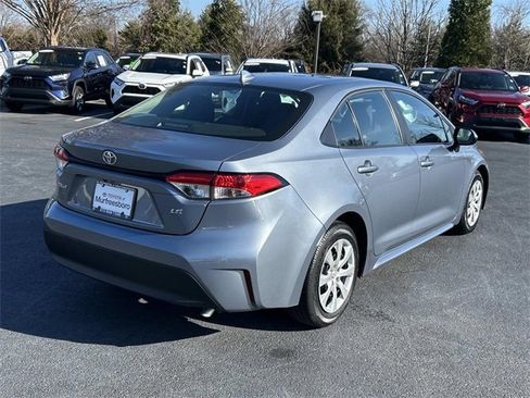 Used 2023 Toyota Corolla LE image 4