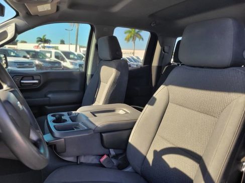 Used 2020 Chevrolet Silverado 1500 Custom w/ Custom Value Package image 19