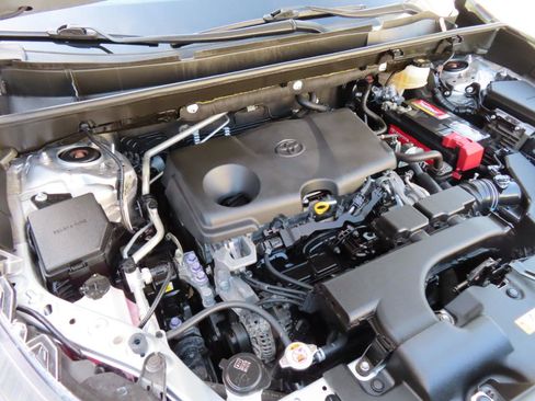 Used 2019 Toyota RAV4 Limited w/ Advanced Technology Package image 33